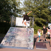 DSCF0375-1200.jpg